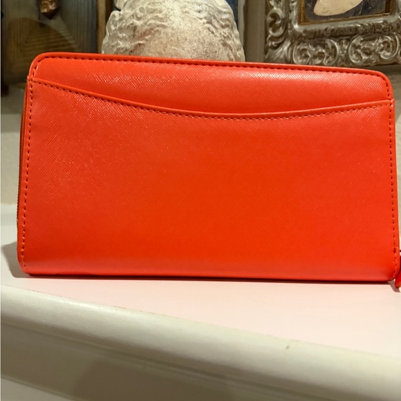 Filofax Saffiano Compact Zip Organiser - Picture 5 of 9